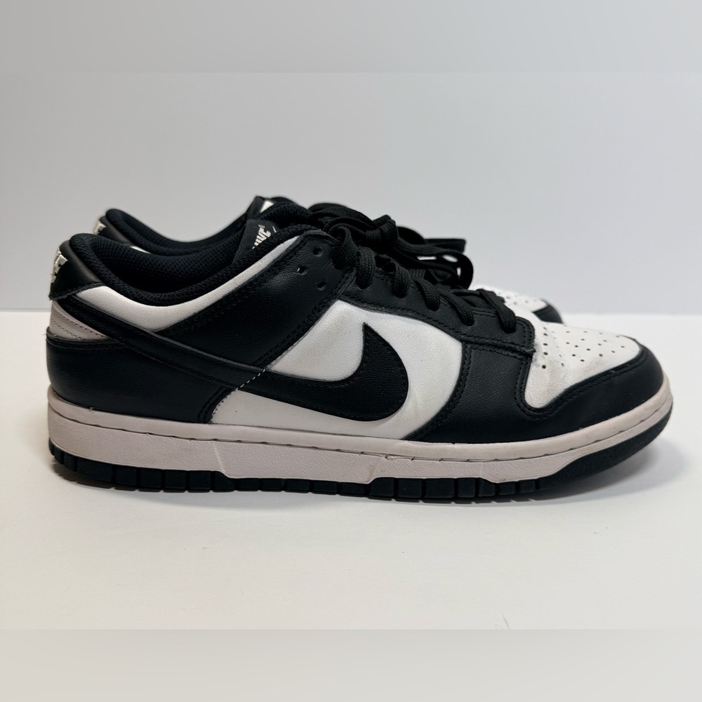 Nike Black and White Low dunk Shoes  Sneakers Women’s size 8.5
